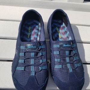 Sketchers relaxed fit style 22535 size 6.5